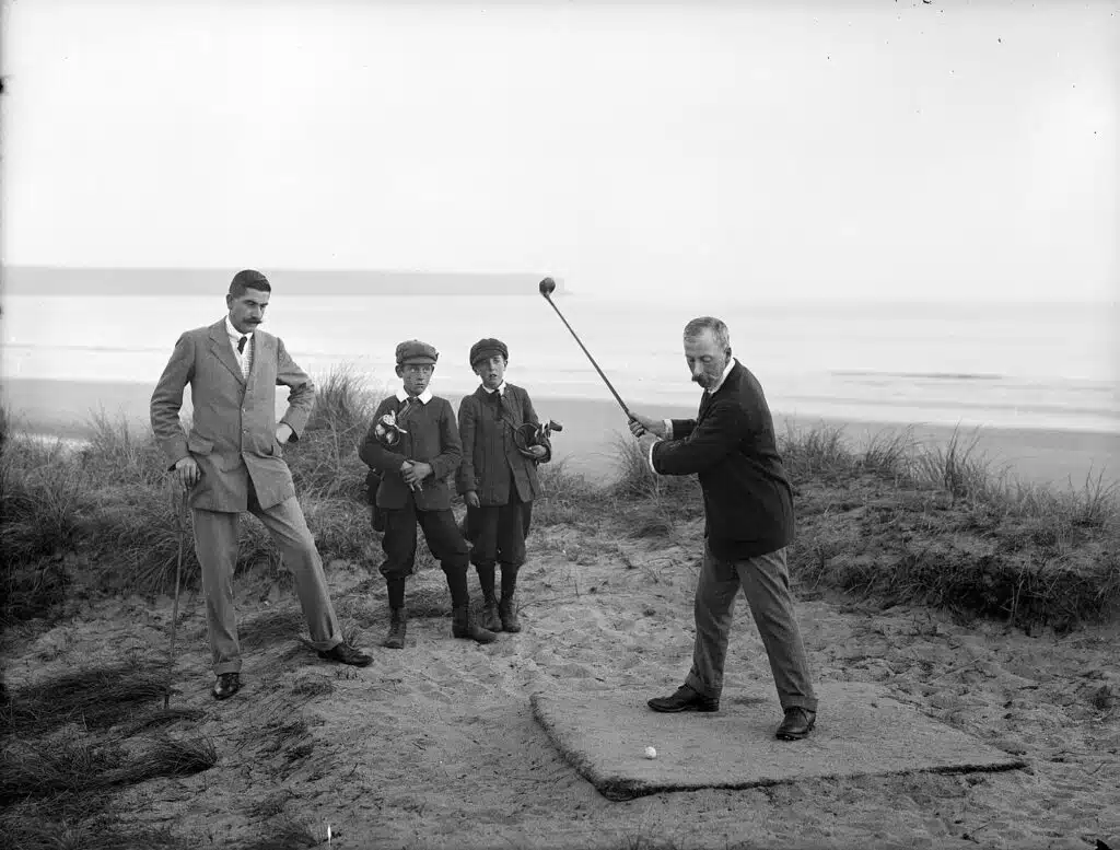 Clampett_-_Golf_at_Tramore_Ireland_1900s